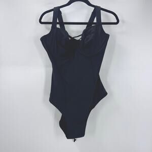TR3 Plungey Triangle One Piece Swimsuits Sleeveless V-Neck Black Size XL RL NWOT